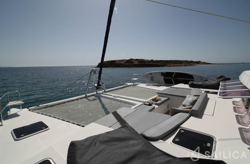 Lagoon 500 - Yacht Charter Sailica