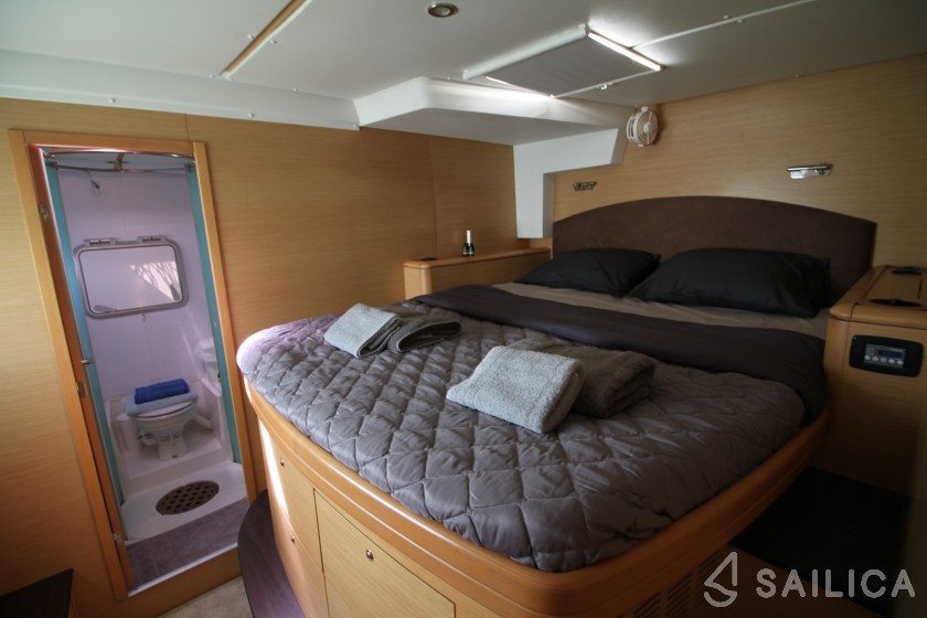 Lagoon 500 - Yacht Charter Sailica
