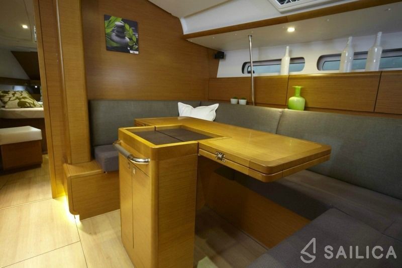 Sun Odyssey 439 - Yacht Charter Sailica