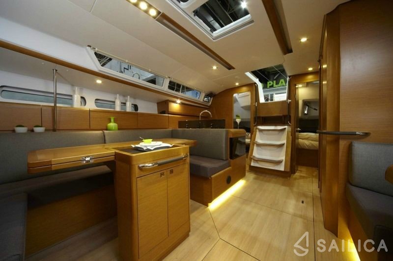 Sun Odyssey 439 - Yacht Charter Sailica