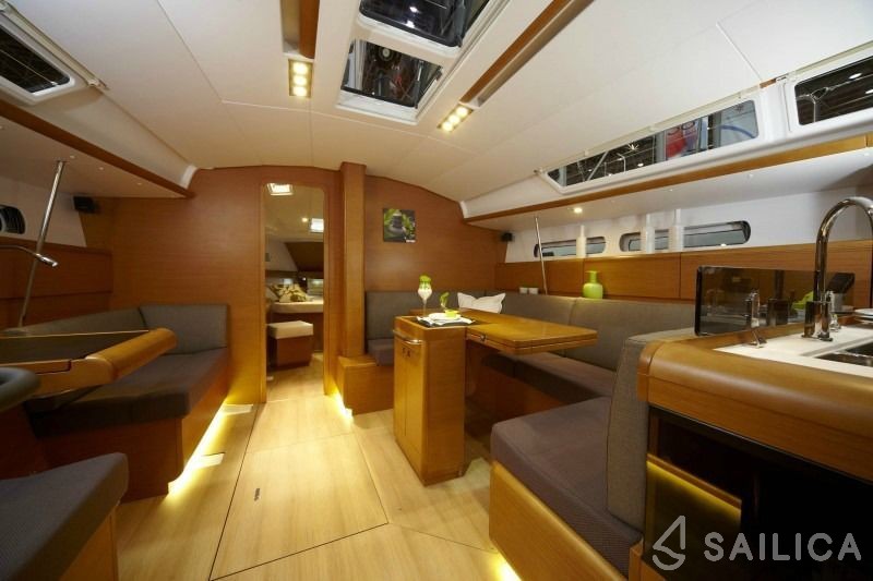 Sun Odyssey 439 - Yacht Charter Sailica