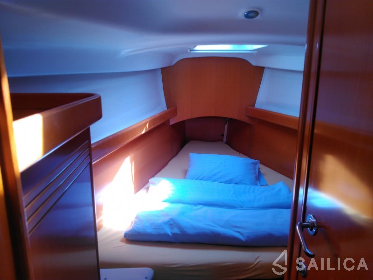 First 40.7 - Yacht Charter Sailica