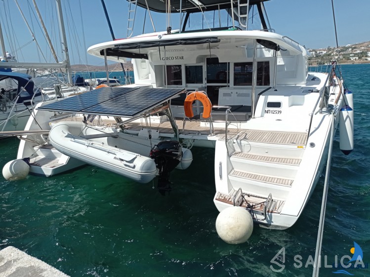 Lagoon 450  Flybridge - Yacht Charter Sailica