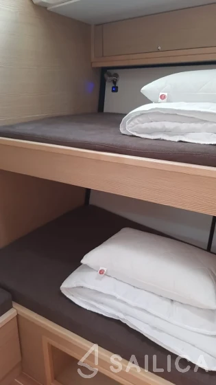 D&D Kufner 54 - Yacht Charter Sailica