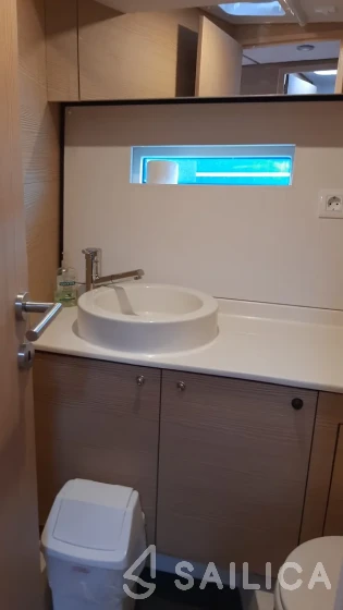 D&D Kufner 54 - Yacht Charter Sailica