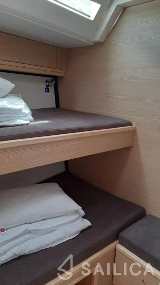 D&D Kufner 54 - Yacht Charter Sailica