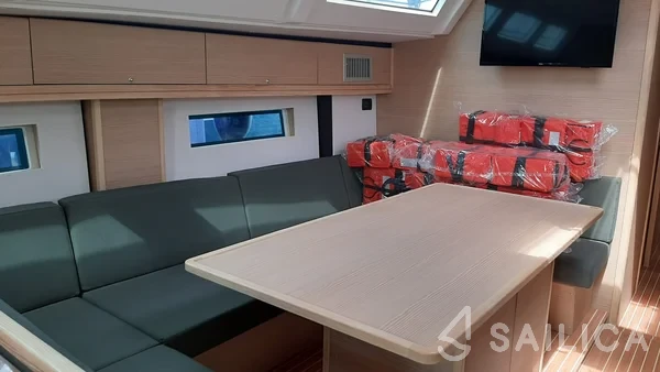 D&D Kufner 54 - Yacht Charter Sailica