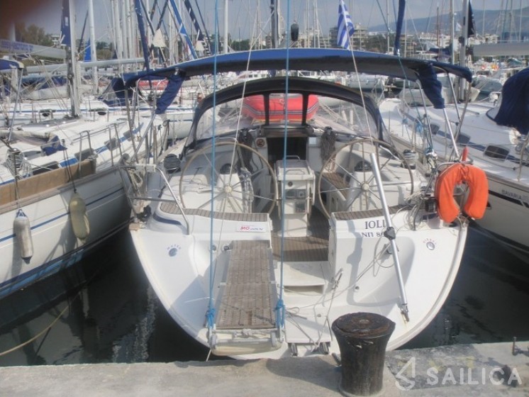 Bavaria Cruiser 41 - 3 cab. - Yacht Charter Sailica