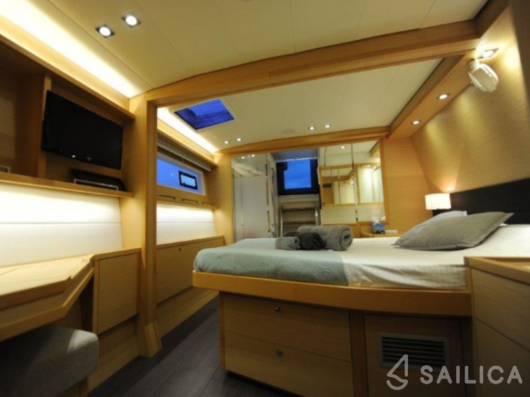 Lagoon 560 - Yacht Charter Sailica