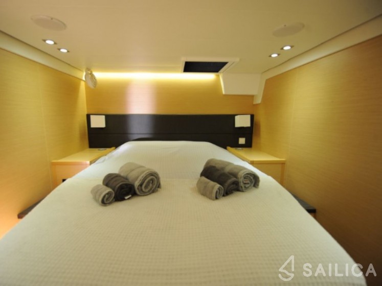 Lagoon 560 - Yacht Charter Sailica