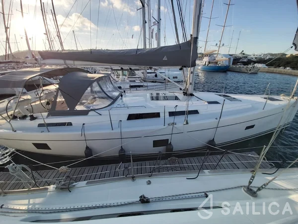 Hanse 458 - Yacht Charter Sailica