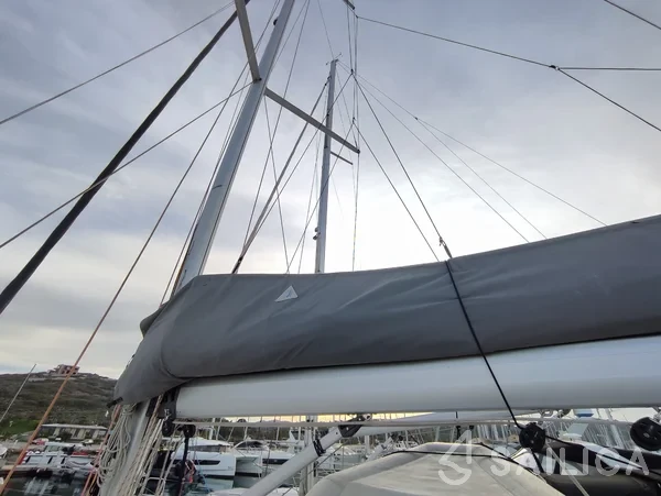 Hanse 458 - Yacht Charter Sailica