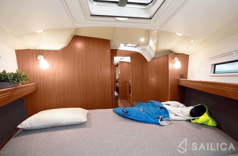 Bavaria 41 Cruiser - Yacht Charter Sailica