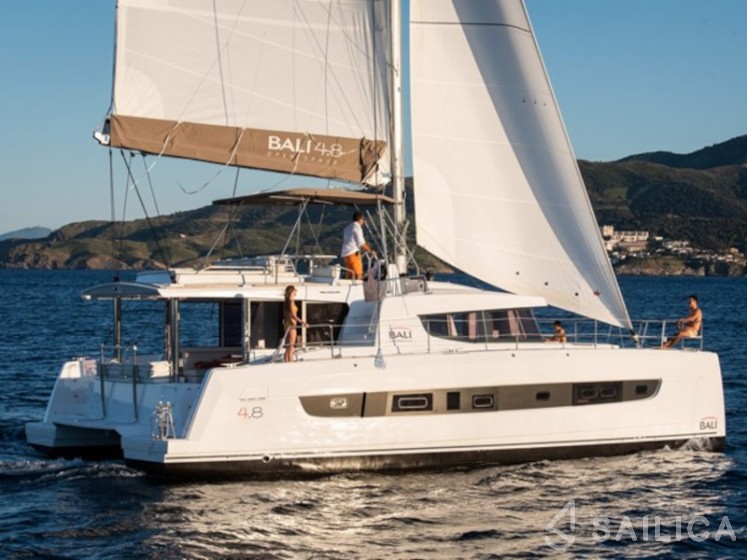 Bali 4.8  - Yacht Charter Sailica