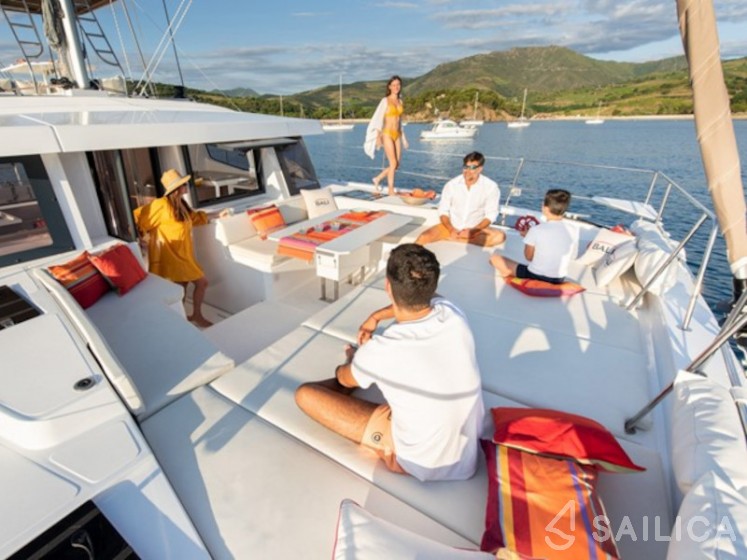 Bali 4.8  - Yacht Charter Sailica