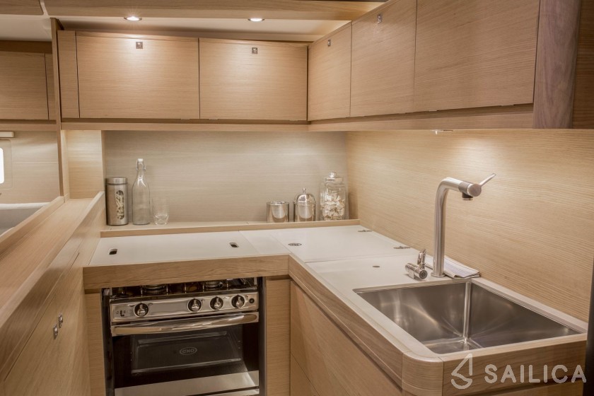 Dufour 512 Grand Large - Yacht Charter Sailica