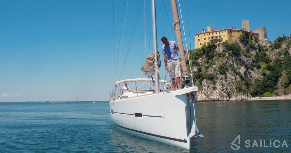 Dufour 512 Grand Large - Yacht Charter Sailica