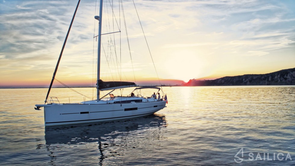 Dufour 512 Grand Large - Yacht Charter Sailica