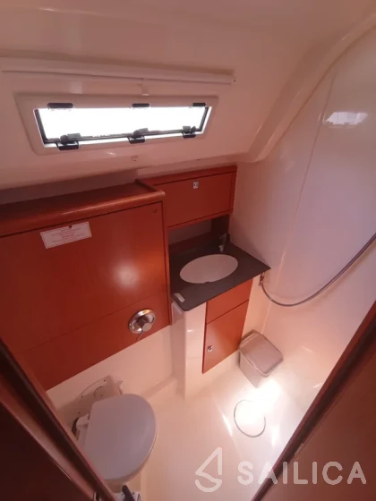 Bavaria 51 Cruiser - Yacht Charter Sailica