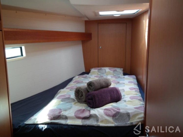 Bavaria 45 Cruiser - Yacht Charter Sailica