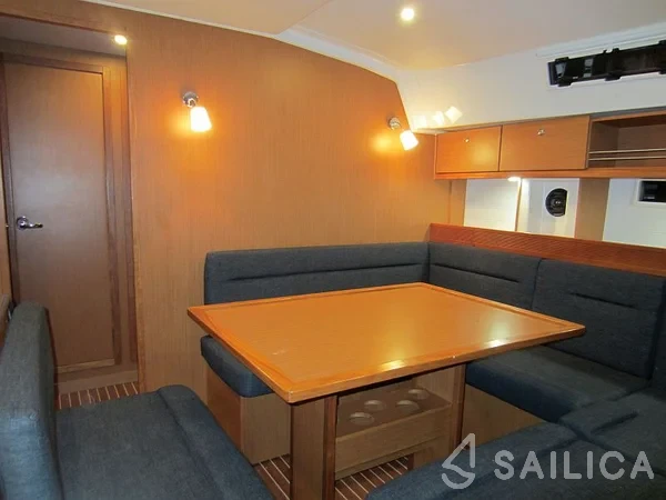Bavaria 45 Cruiser - Yacht Charter Sailica