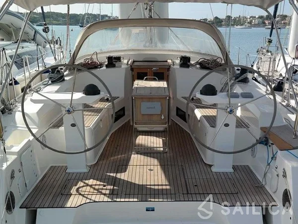 Bavaria 45 Cruiser - Yacht Charter Sailica