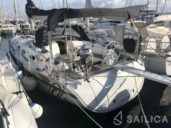Bavaria 40 Cruiser S - Yacht Charter Sailica