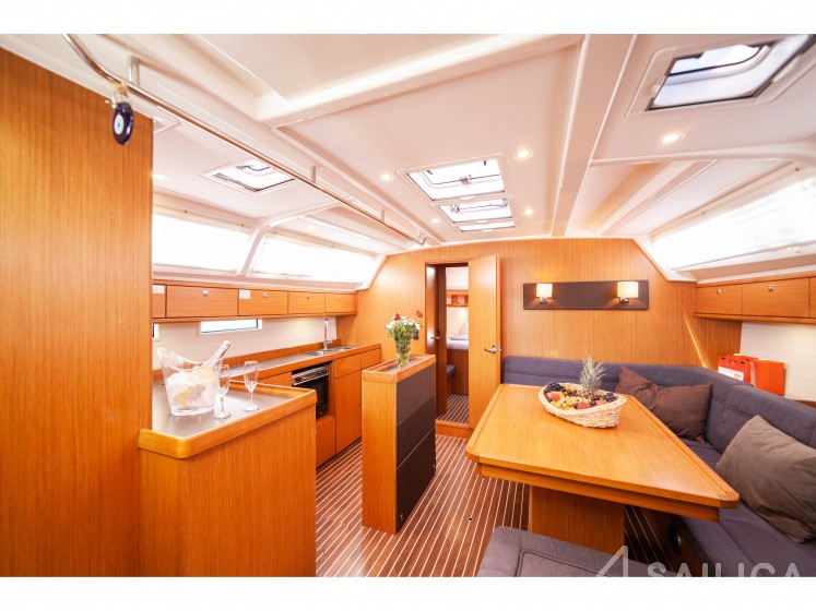 Bavaria 46 Cruiser - Yacht Charter Sailica