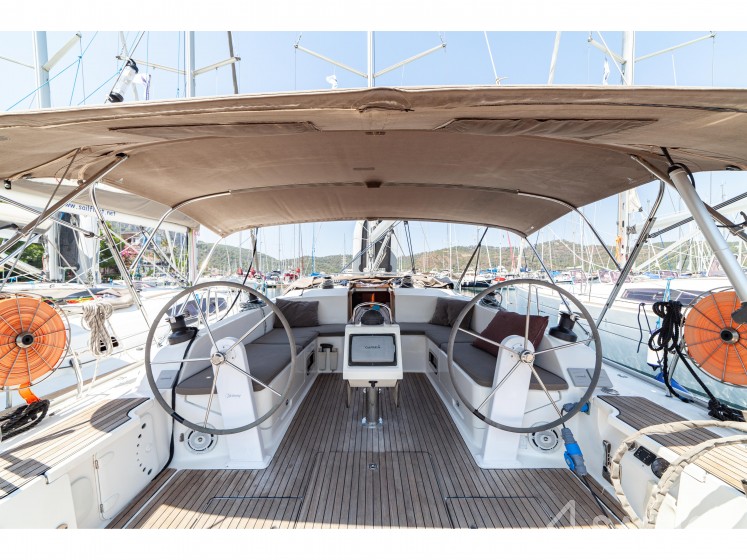 Bavaria 46 Cruiser - Yacht Charter Sailica