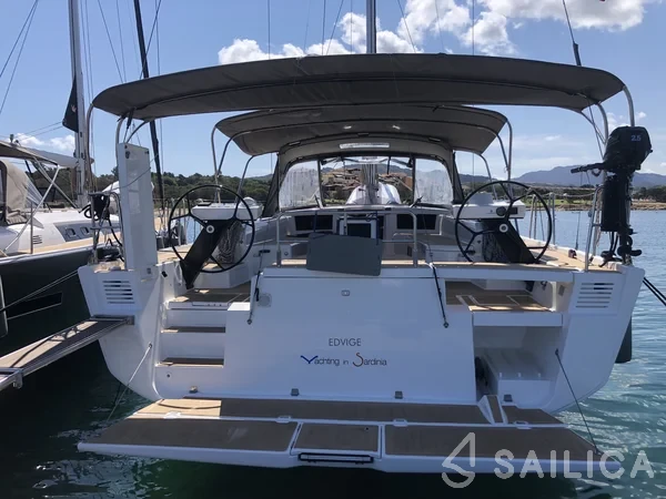 Dufour 530 - Yacht Charter Sailica