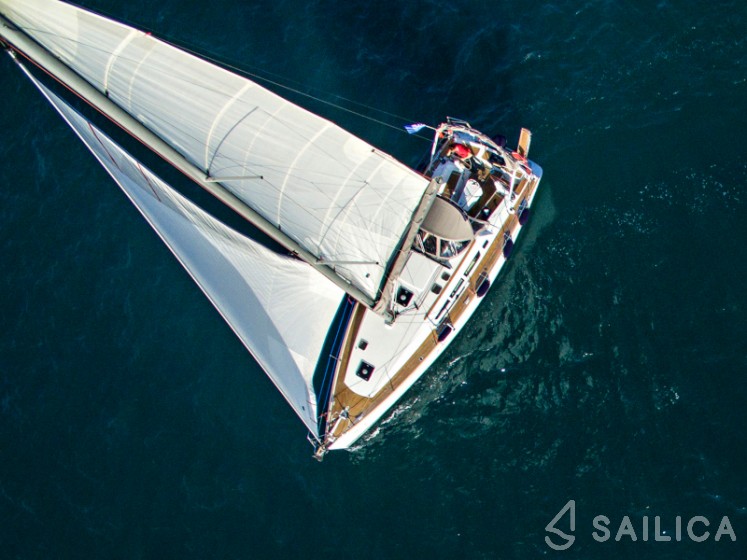 Sun Odyssey 42i - Yacht Charter Sailica
