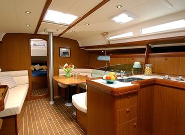 Sun Odyssey 42i - Yacht Charter Sailica