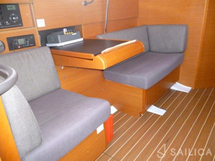 Sun Odyssey 439 - Yacht Charter Sailica