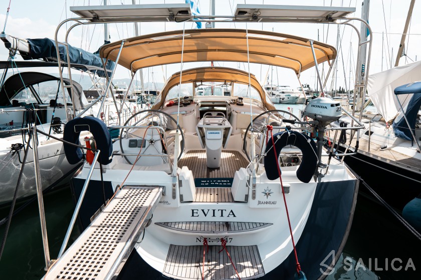 Sun Odyssey 49DS - Yacht Charter Sailica