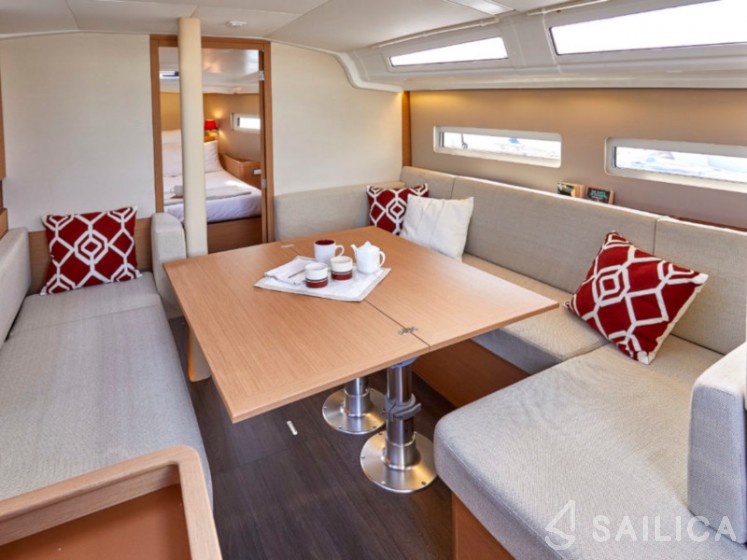 Sun Odyssey 410 - Yacht Charter Sailica