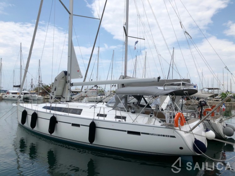 Bavaria 51 Cruiser - Yacht Charter Sailica