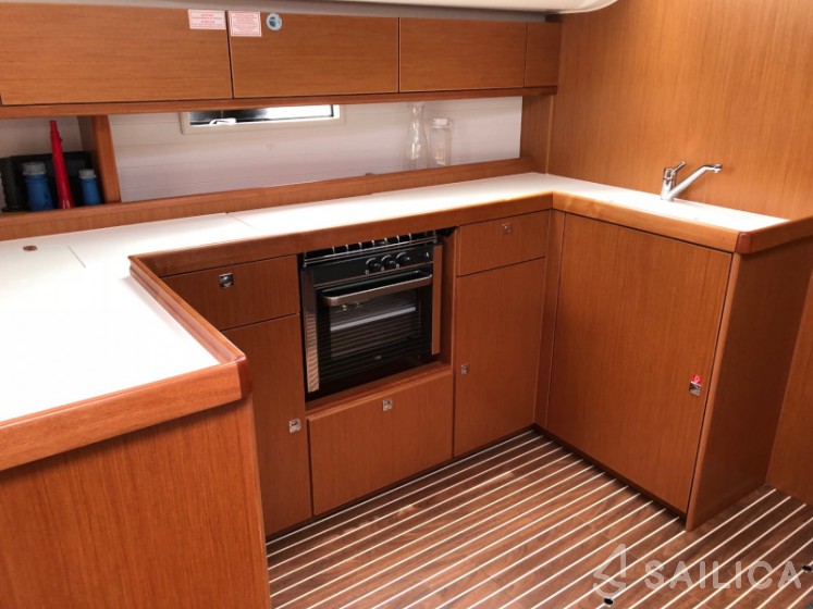Bavaria 51 Cruiser - Yacht Charter Sailica