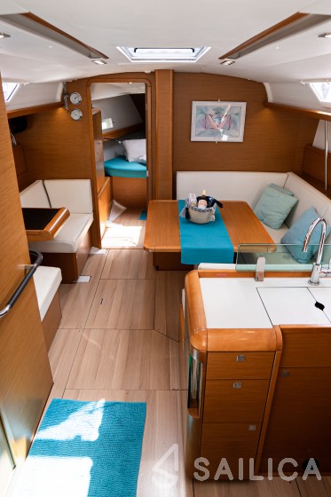 Sun Odyssey 419 - Yacht Charter Sailica