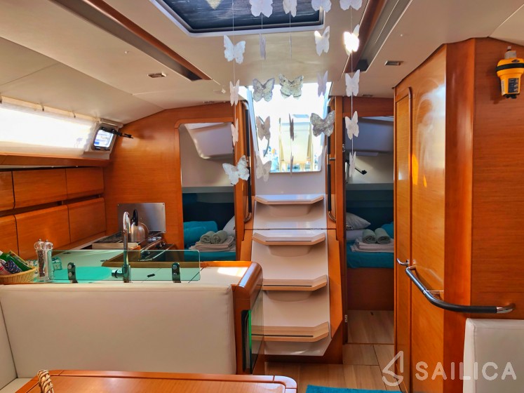Sun Odyssey 419 - Yacht Charter Sailica