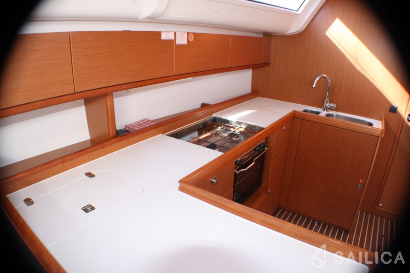 Bavaria 51 Cruiser - Yacht Charter Sailica