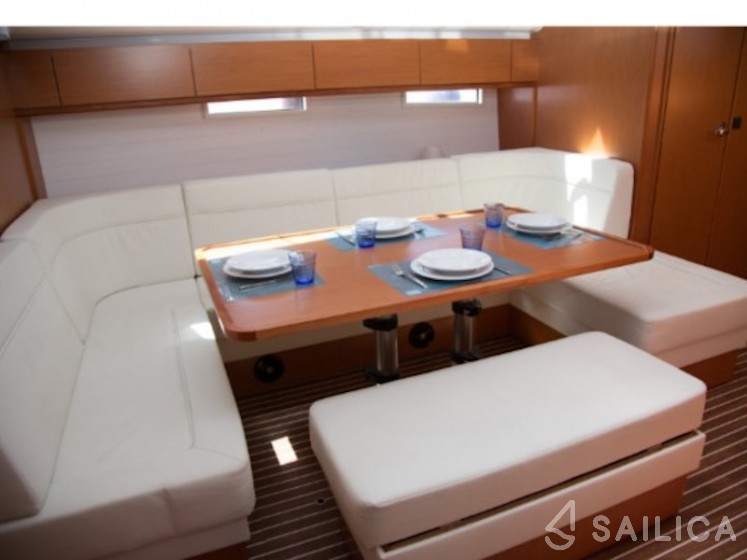 Bavaria 51 Cruiser - Yacht Charter Sailica