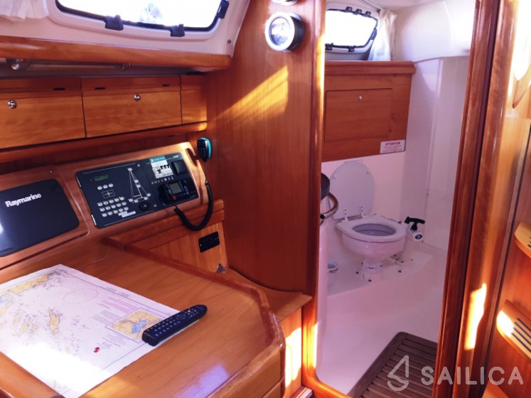 Bavaria 34 Cruiser - Yacht Charter Sailica