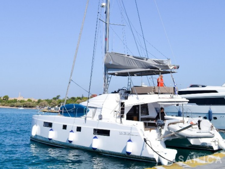 Nautitech 46 Fly - Yacht Charter Sailica