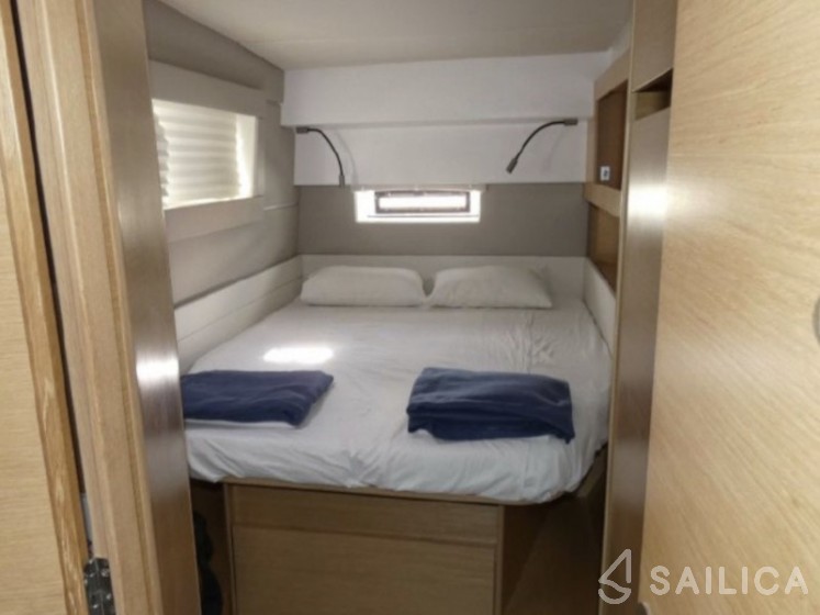 Nautitech 46 Fly - Yacht Charter Sailica