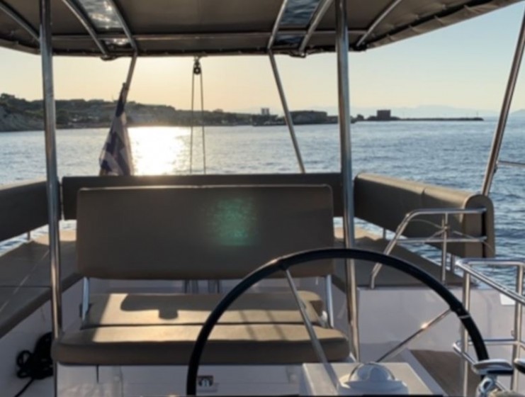 Nautitech 46 Fly - Yacht Charter Sailica