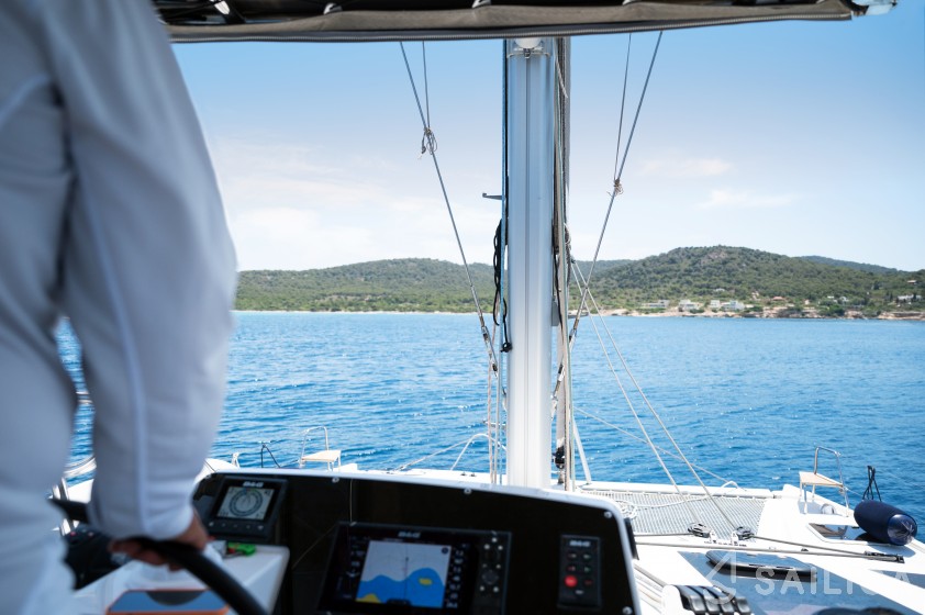 Nautitech 46 Fly - Yacht Charter Sailica