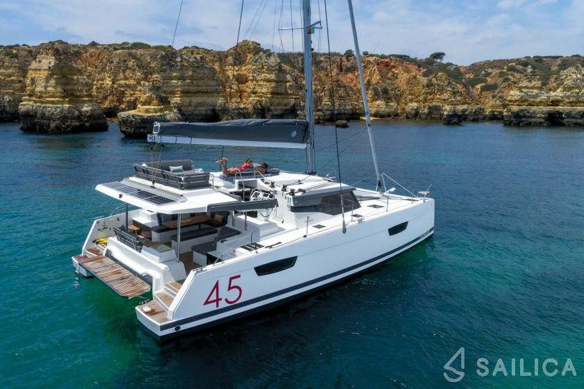 Elba 45 - Yacht Charter Sailica