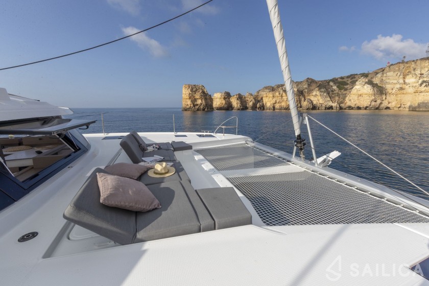 Elba 45 - Yacht Charter Sailica