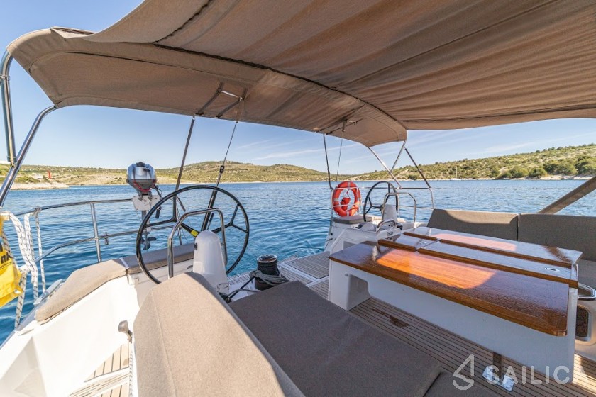 Sun Odyssey 490 - Yacht Charter Sailica
