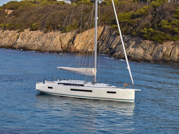 Sun Odyssey 490 - Yacht Charter Sailica